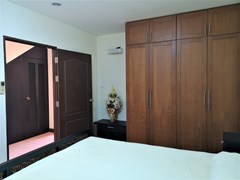 bedroomfirstfloor2